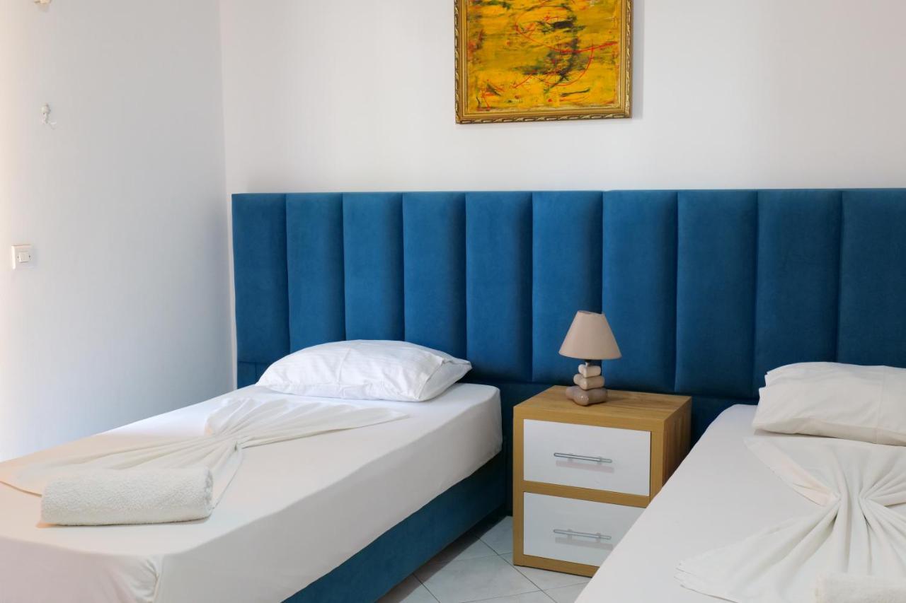Eden Hotel Sarandë Esterno foto